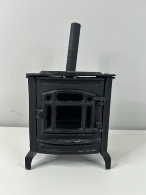 Vintage Cast Iron Wood Burning Stove Miniature, Creative Co-Op-image