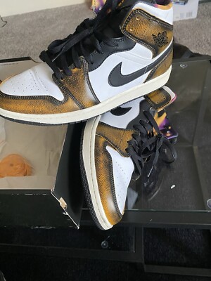 Mens Air Jordan Retro 1 Mid SE 'Orange Wear Away'-image