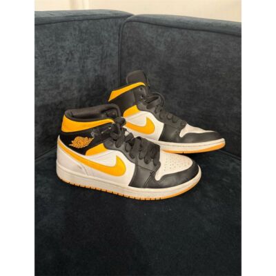 Jordan Air Jordan 1 Mid SE Women's Sneakers Orange Size 9.5-image