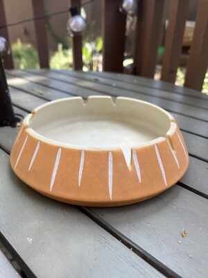 WINFIELD Porcelain Round Ashtray Mid-Century Modern California Pottery -image