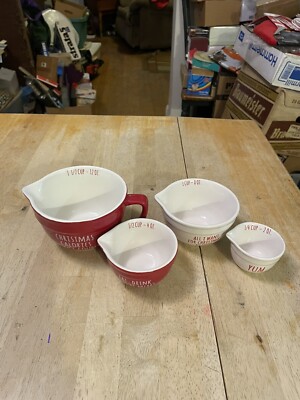 Set of 4 Creative Co-op Christmas Measuring Cups-image