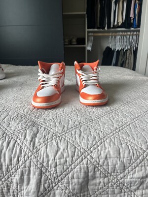 Size 11 - Air Jordan 1 SE Mid Electro Orange-image