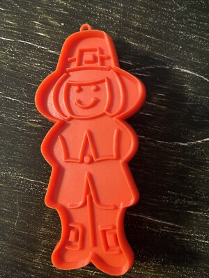 Hallmark Cookie Cutter - Ambassador Pilgrim Man - 1977 - Orange-image