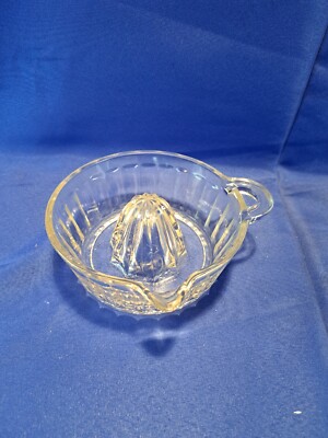 Vintage Ribbed Clear Glass Orange Citrus Juicer Reamer Squeezer -image