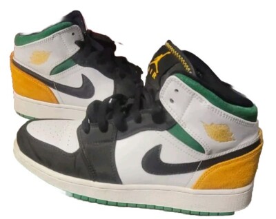 Size 6.5 - Air Jordan 1 SE Mid Oakland-image
