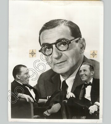 BING CROSBY @ SULLIVAN Show IRVING BERLINS 80th Birthday Anniv 1968 Press Photo-image
