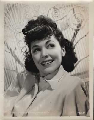 Maureen O'Sullivan (1940s) 8x10 black & white movie photo #33 - repro-image