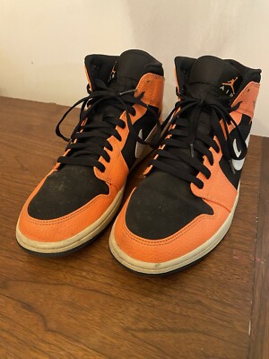 Size 10.5 - Jordan 1 Mid Black Cone 2018-image