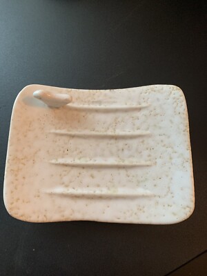 Creative Co-Op Stoneware Soap Dish Bird White W/Tan Speckles 5 1/2
