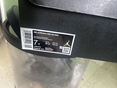 Size 7Y - Nike Air Jordan 1 Mid SE (GS) 'Volt Vivid Orange' FD8795-700-image