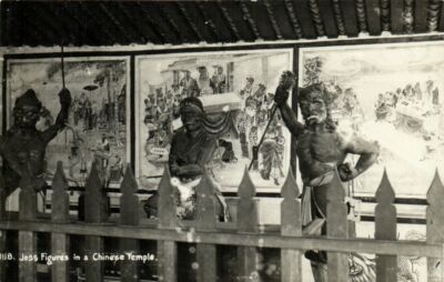 PC CPA CHINA, HONGKONG, JOSS FIGURES IN A CHINESE TEMPLE, Postcard (b21394)-image