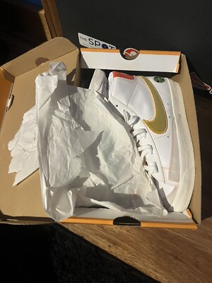 Nike Blazer Mid '77 Vintage Roswell Rayguns 2021 size 9 Tried On-image