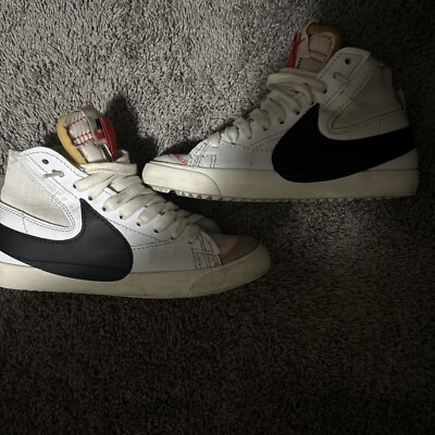 Size 10 - Nike Blazer white and orange -image