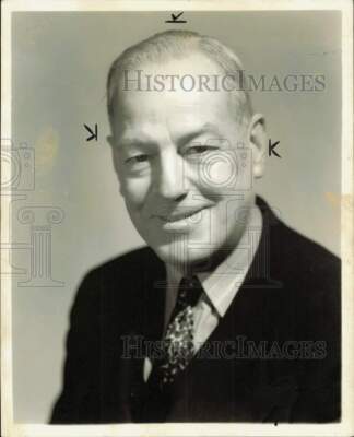 1943 Press Photo Robert Pitkin of Gilbert and Sullivan Opera Company - afa54431-image