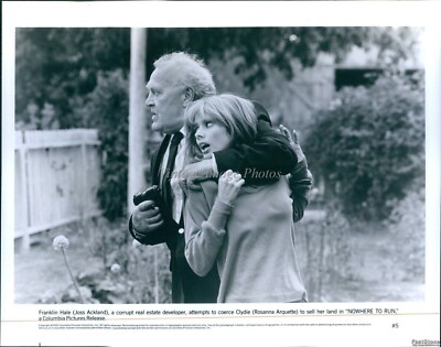 1993 Nowhere To Run Joss Ackland Rosanna Arquette Columbia Actor 8X10 Photo-image