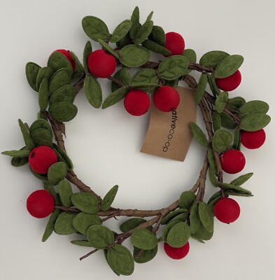 NEW Creative Co-Op - CHRISTMAS ROUND FELT WREATH with RED BERRIES, 6.5