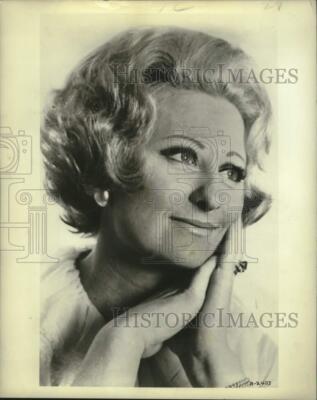 1972 Press Photo Angela Jenkins, Soprano in 