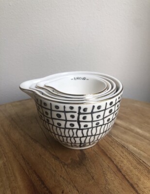 Black & White Stoneware Measuring Cups with Gold Electroplating (Set of 4 Sizes)-image
