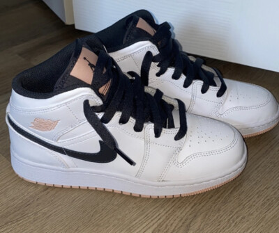 Nike Air Jordan 1 Mid ‘Arctic Orange’ White 554725-180 Youth 5Y/Women's Size 6.5-image