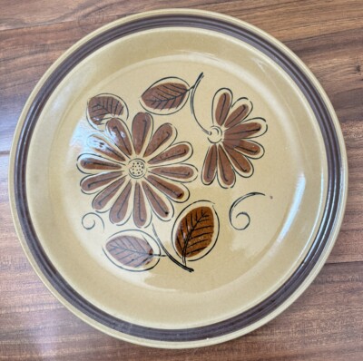 Vintage LA Mesa Stoneware dinner Plate 10 1/2 inch Made In Japan-image