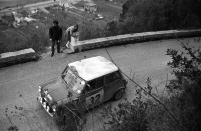Tony Fall Raymond Joss BMC Cooper S 1967 Rally Car Old Photo 9-image