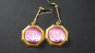 Mid Century Ribbed Pink Lucite Melon Brass Bar Dangle Earrings-image