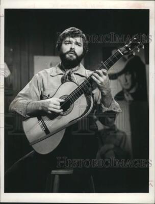 1970 Press Photo Musician Mason Williams on 