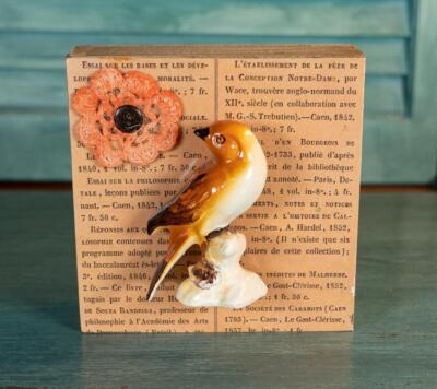 Vintage Inspired 5x5x1 Wall Plaque Peach Orange Bird Lori Siebert Creative Co-op-image