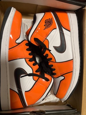 WORN ONCE, NEW LOOK Size 8 MENS- Jordan 1 Mid SE Turf Orange-image