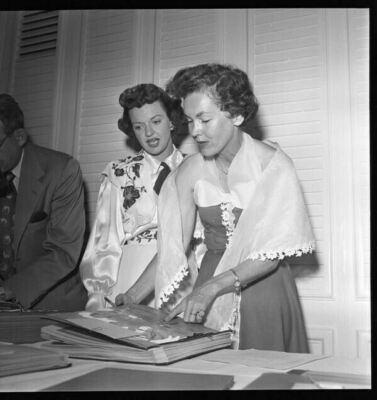 Dale Evans Maureen O'Sullivan 1950s Vintage Original 2.25 x 2.25 Camera Negative-image