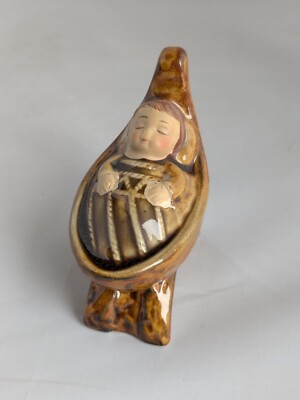 Creative Co-op Ceramic Nativity Scene Baby Jesus In Manger Crib Figurine 2
