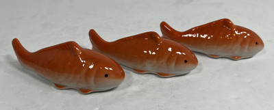 Creative Co-Op Floating Stoneware Fish Goldfish 3 Piece Set  4” X 1 1/2”-image