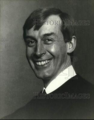 1985 Press Photo Alister Donkin, Gilbert & Sullivan Society, Houston - hca93896-image
