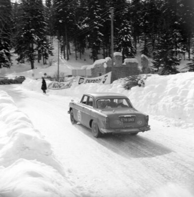 Joss & Pratt, Rover 3 1 1963 Rally Car Motor Racing Old Photo 3-image