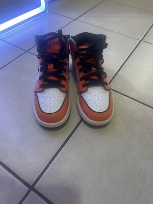 Size 6 - Jordan 1 Mid SE Turf Orange-image