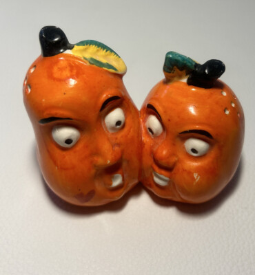 MCM Anthropomorphic Gourd / Orange One Piece Kitsch Salt & Pepper Shaker-image