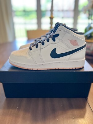 Jordan 1 Mid GS Size 6Y White/Anthracite-arctic Orange-image