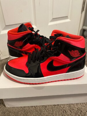 air jordan 1 mid Women's 9.5 shoes-image