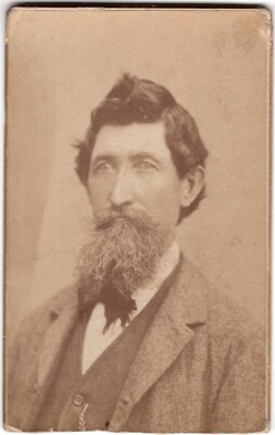 CIRCA 1870s CDV JOSS HANDSOME BEARDED MAN IN SUIT DOVE NEW HAMPSHIRE-image