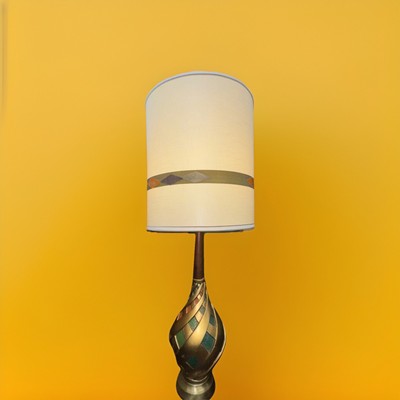 Vintage Mid Century Quarite Creative Lamp W/ Original Shade!-image