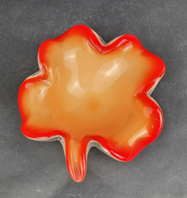 Art Glass Shamrock 4 Leaf Clover Bowl RED Orange and White Ashtray Mid Century-image