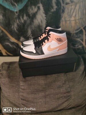 Jordan 1 Mid 