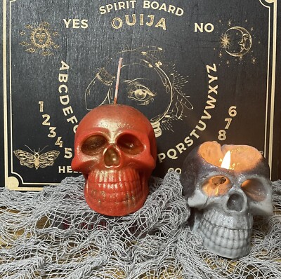 Beyondoz, 9oz. Soy Scented, Burnt Orange Skull Candle-image