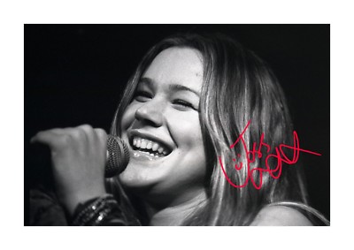 Joss Stone A4 reproduction autograph picture poster with choice of frame-image