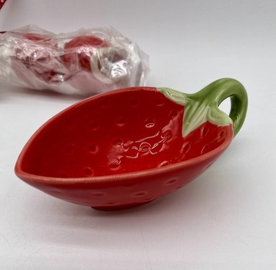 Creative Co-op Ceramic Strawberry Salt Pepper Shakers Handled Creamer Sugar Bowl-image
