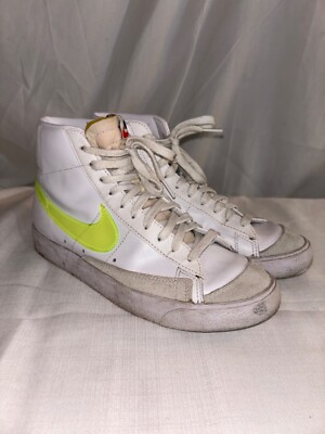 Nike Women’s Blazer Mid ‘77 Women’s 8.5 White Lemon Venom-image