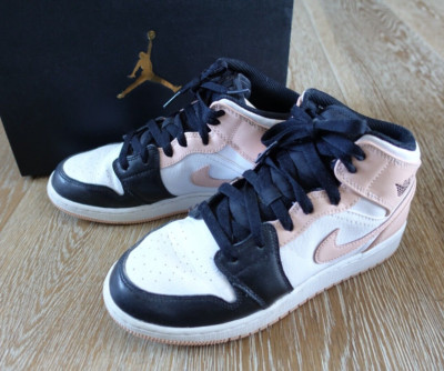 Nike Youth Air Jordan 1 Mid White/Arctic Orange/Black  Size 6Y EUC-image