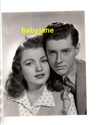 ANNE BAXTER EDWARD RYAN ORIGINAL 7X9 PHOTO 1944 THE FIGHTING SULLIVANS-image