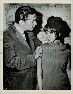 1967 Press Photo Actor Barry Sullivan and Actress Brenda Scott - srx00344-image
