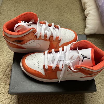 Size 5 - Jordan 1 Mid SE Electro Orange 2021-image